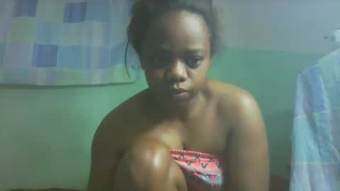 larissa645771 online show from November 17, 2025, 7:19 pm