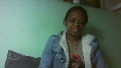 larissa645771 online show from December 22, 2025, 1:19 pm