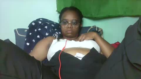 larissa645771 online show from March 15, 2026, 7:42 pm