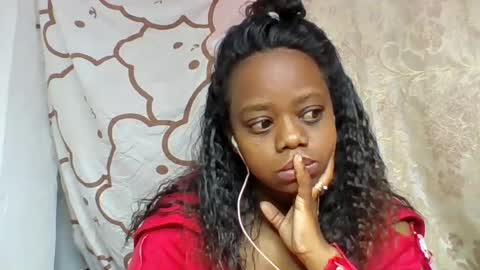 Snapshot of larissa645771 chatting on July 26, 2026, 8:43 am larissa645771 online show from July 26, 2026, 8:43 am