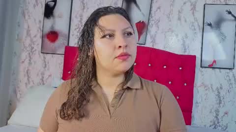 Snapshot of larissa_antonella chatting on June 24, 2026, 3:49 am larissa_antonella online show from June 24, 2026, 3:49 am