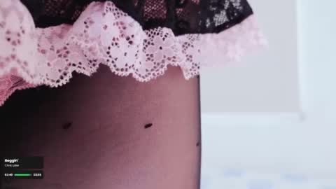 Larissa  online show from February 23, 2025, 1:10 pm