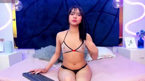 Snapshot of larissaevans chatting on February 12, 2025, 12:12 pm Valentina online show from February 12, 2025, 12:12 pm
