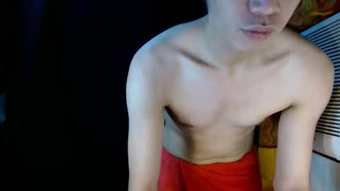 Snapshot of larochefoucauld chatting on April 15, 2026, 8:31 pm Francois online show from April 15, 2026, 8:31 pm