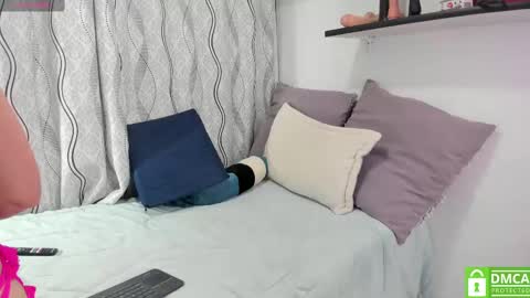 Snapshot of larossasexy chatting on March 8, 2025, 10:02 pm Rosa online show from March 8, 2025, 10:02 pm