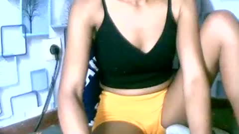 Snapshot of larra27 chatting on October 18, 2025, 1:01 pm Malala online show from October 18, 2025, 1:01 pm