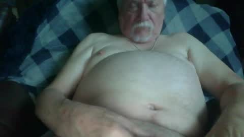 Snapshot of larryw01 chatting on July 15, 2026, 2:00 pm larryw01 online show from July 15, 2026, 2:00 pm