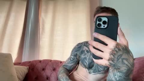 Snapshot of larsskeet chatting on May 28, 2026, 4:04 pm larsskeet online show from May 28, 2026, 4:04 pm