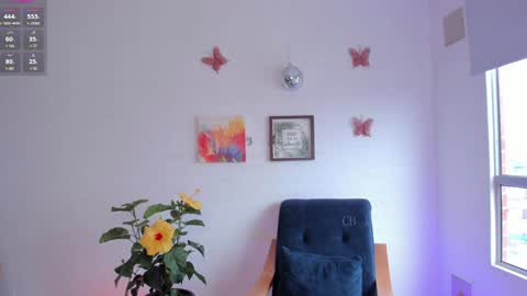 Lary  online show from February 8, 2025, 8:10 pm