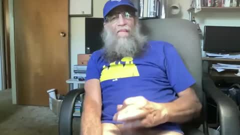 chris online show from October 7, 2025, 7:11 pm