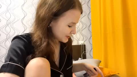 Mila online show from May 31, 2026, 5:53 pm