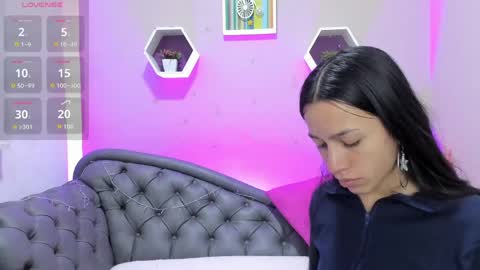 Tania  online show from May 23, 2026, 1:37 pm