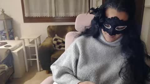 Auri online show from March 4, 2025, 11:22 pm