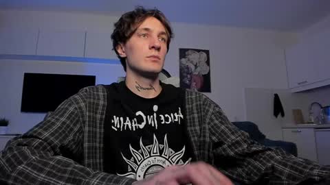 acie online show from February 8, 2025, 4:04 pm