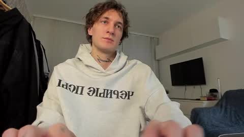 acie online show from March 11, 2025, 3:23 pm