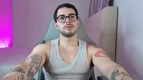 Snapshot of latam_ chatting on August 8, 2026, 2:14 am YOUR BABY online show from August 8, 2026, 2:14 am