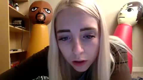 Roxy blue online show from March 13, 2026, 5:47 am