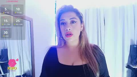 Snapshot of latex_rose_daniels chatting on April 5, 2026, 6:49 pm ROSE online show from April 5, 2026, 6:49 pm
