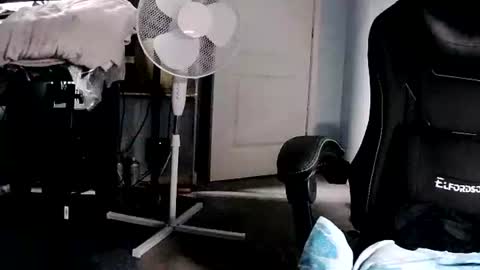 latexchris77 online show from May 1, 2026, 3:11 am