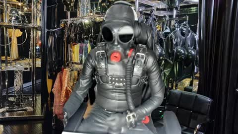 Snapshot of latexlover202 chatting on April 1, 2026, 9:56 pm latexlover202 online show from April 1, 2026, 9:56 pm