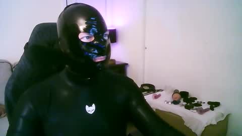 latexminheadroom online show from February 21, 2026, 2:45 am