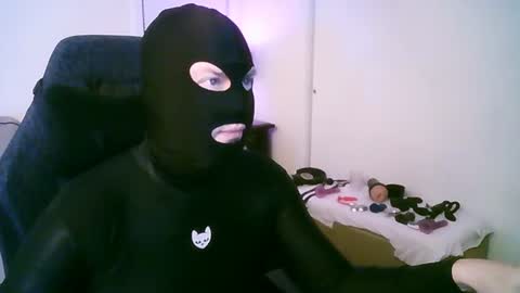 latexminheadroom online show from June 24, 2026, 1:04 am