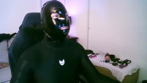 latexminheadroom online show from July 11, 2026, 1:52 am