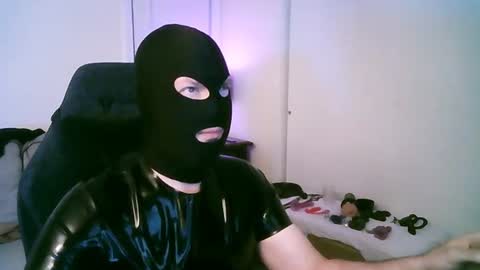 latexminheadroom online show from July 14, 2026, 2:27 am