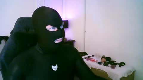 latexminheadroom online show from July 16, 2026, 3:34 am