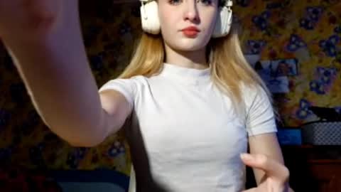 Snapshot of laticiacalicutt chatting on October 10, 2025, 12:15 pm Amelia online show from October 10, 2025, 12:15 pm