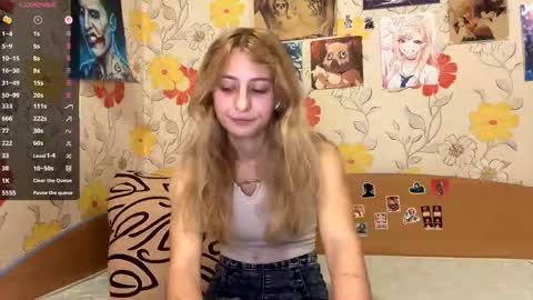 Snapshot of laticiacalicutt chatting on November 3, 2025, 3:46 pm Amelia online show from November 3, 2025, 3:46 pm