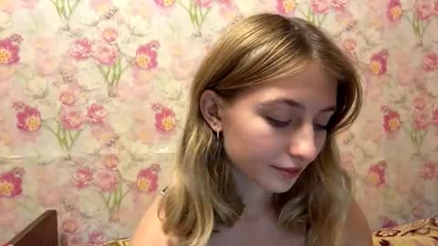 Snapshot of laticiacalicutt chatting on December 15, 2025, 4:55 pm Amelia online show from December 15, 2025, 4:55 pm