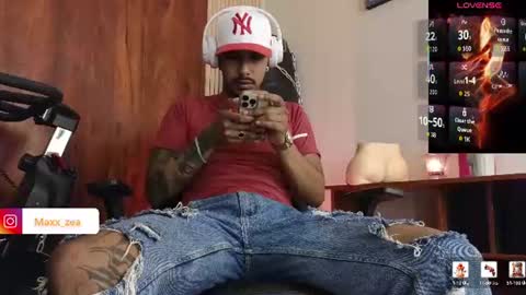 Snapshot of latin_blackmen chatting on July 13, 2026, 11:40 pm latin_blackmen online show from July 13, 2026, 11:40 pm