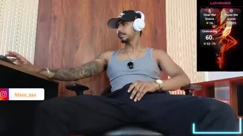 Snapshot of latin_blackmen chatting on July 17, 2026, 5:29 pm latin_blackmen online show from July 17, 2026, 5:29 pm