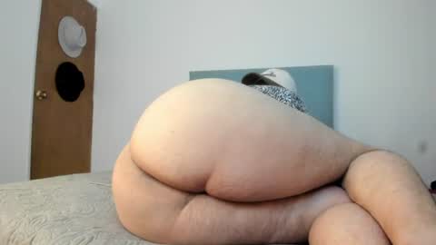 Snapshot of latin_boy_surprise chatting on July 25, 2026, 1:04 am Yisus online show from July 25, 2026, 1:04 am