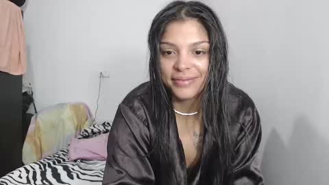 Snapshot of latin_meg chatting on December 25, 2024, 11:10 pm M E G A N online show from December 25, 2024, 11:10 pm