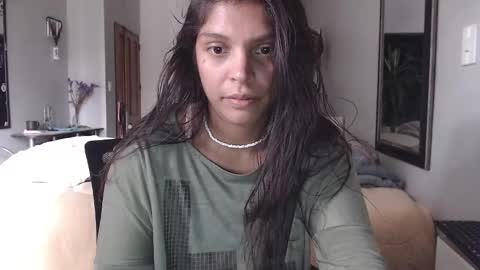 Snapshot of latin_meg chatting on November 20, 2025, 6:51 pm M E G A N online show from November 20, 2025, 6:51 pm