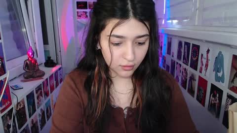 miiiiiiaaaa online show from December 6, 2024, 8:37 am