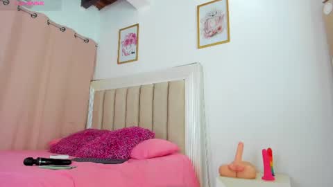 Snapshot of latinabeautifull chatting on July 3, 2026, 1:23 am FABIANA online show from July 3, 2026, 1:23 am