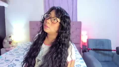 Snapshot of latinabombsheell chatting on June 29, 2026, 5:35 am Martina online show from June 29, 2026, 5:35 am