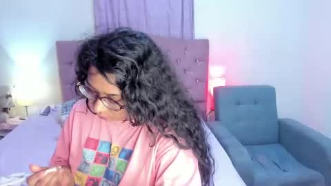 Snapshot of latinabombsheell chatting on July 2, 2026, 6:41 am Martina online show from July 2, 2026, 6:41 am