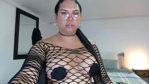 FLOR SALVAJE online show from November 2, 2025, 4:20 pm