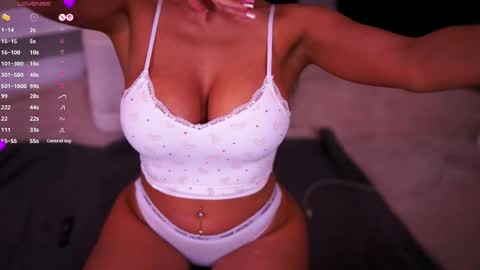 Latina online show from April 23, 2026, 6:21 pm