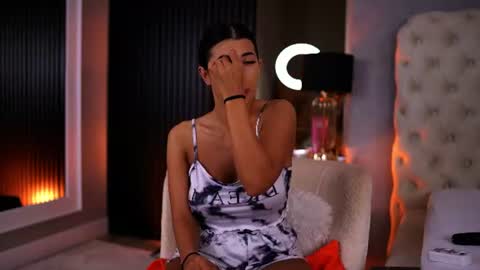 Snapshot of latinaloco chatting on July 19, 2026, 6:22 pm Latina online show from July 19, 2026, 6:22 pm