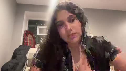 latinamamii1121 online show from May 3, 2026, 7:03 am
