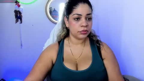 Snapshot of latinamav22 chatting on July 3, 2026, 4:13 pm latinamav22 online show from July 3, 2026, 4:13 pm