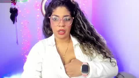 Snapshot of latinamav22 chatting on July 5, 2026, 10:50 pm latinamav22 online show from July 5, 2026, 10:50 pm