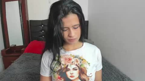 Snapshot of latinaqueen023 chatting on May 28, 2026, 2:36 pm Luna online show from May 28, 2026, 2:36 pm