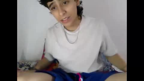 Snapshot of latinheatx22 chatting on May 13, 2026, 10:17 pm latinheatx22 online show from May 13, 2026, 10:17 pm