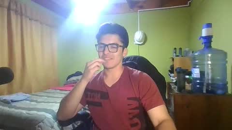 latinn_babe online show from December 21, 2025, 3:57 am